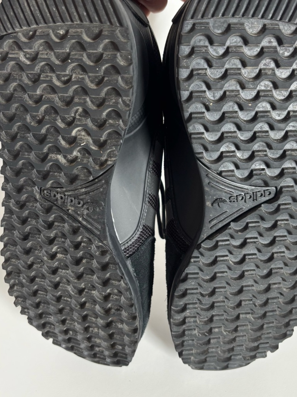 Adidas ZX 700 HD sneakers - Men’s 10 1/2 in black - Picture 6 of 8